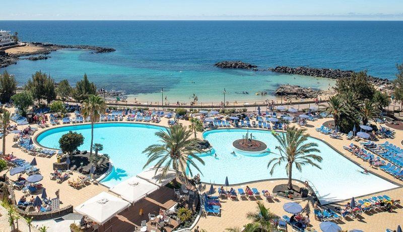 Up to £400 off Selected Holidays at Loveholidays.com